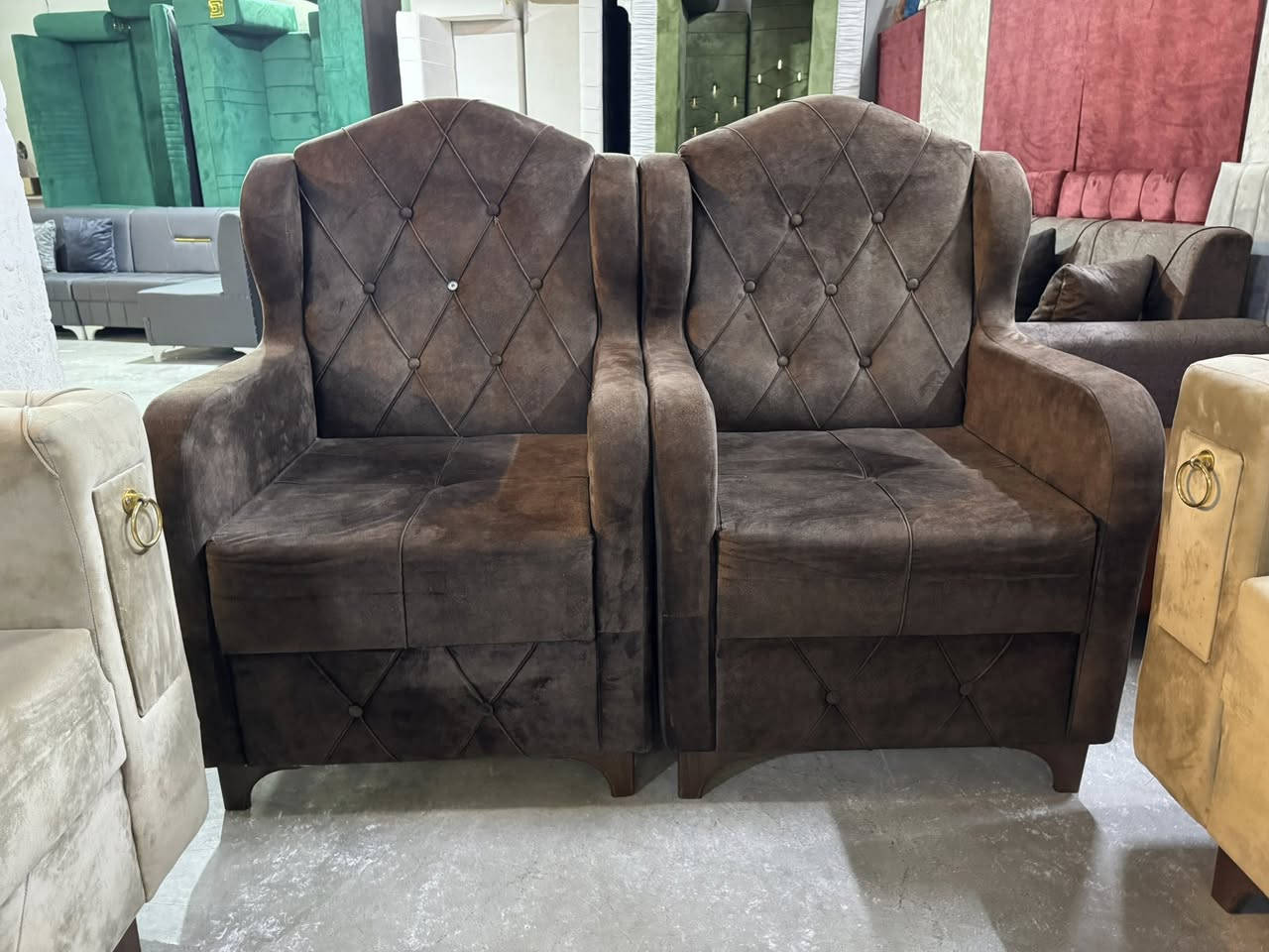 مجموعه اغراض منزليه للبيع بأسعار مناسبه                     للاستفسار ***********
يوجد توصيل داخل السليمانيه وخارج 
عنوانه   بكرجو شارع عوال مقابيل حديقه كوستجم او مدرسه شنيار للبنات ((معرض حذيفه))
