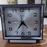 ساعة منضدية • رايثم يابانية • ١٦×١٦سم