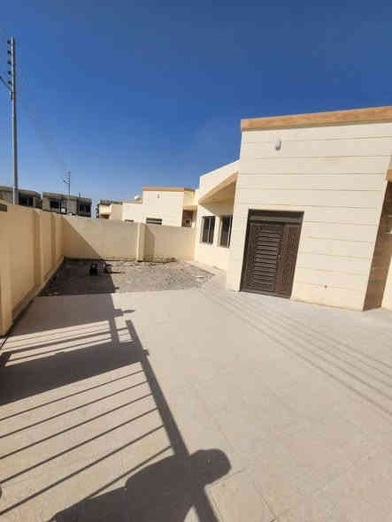 🟥  السلام عليكم 🟥
🏘️
#للبيع بيت مساحته 250 متر طابو صرف 

طابق واحد

 الفلوجه مجمع الزهور 2 

البيت بالمرحلة الأولى
يحتوي البيت 

 ⛔ غرف نوم عدد 2  غرفة سويت⛔

مطبخ واستقبال
وصحيات عدد 3
بيت جديد
✅سعر الكلي 120 مليون✅

يرهم اقساط او نقد 
مقدمه 100 مليون والباقي 20 مليون كل شهر ٥٠٠

للاستفسار الاتصال على الارقام التالية

*********** واتساب
***********
