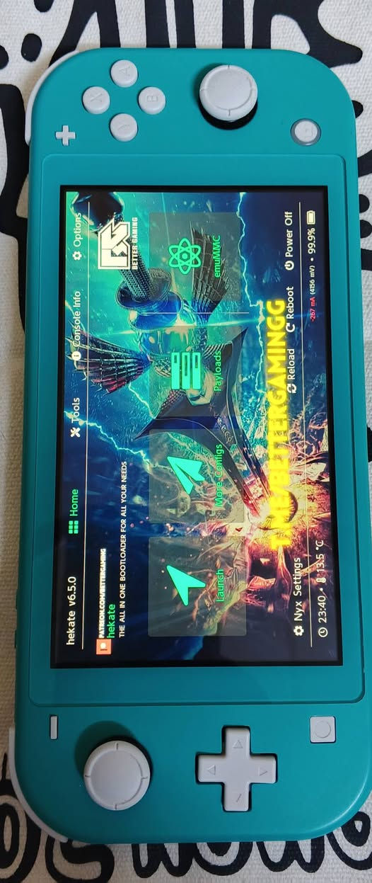 نينتندو سويتش لايت مهكر نظامين اخر تحديث اونلاين و اوفلاين مع ذاكرة 256 كيكا مليئة بالالعاب 
الجهاز مكفول من كافة المشاكل والاعطال ونظيف 
السعر النهائي 200 الف غير قابل للتخفيض 
توصيل بغداد 5 الاف وباقي المحافظات 6 الاف 
للتواصل ماسنجر خاص او واتساب او الاتصال
الرجاء التواصل على الخاص التعليقات مهملة 
***********
