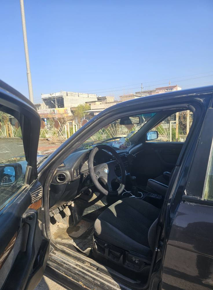 تەنیا فرۆشتن مەکینە 25 کەپسە ڕەقەم سلێمانیە ساڵێکی ماوە بەسەر چێ غرامەی لەسەر نیە تەبرید ساردو گەرم چوار جام کارەبا پێش پانە پێشو دوای کەپسە تاقم پێشی تازەیە تایەی ٪٧٠خاوێنە ویل m ژ.م *********** كويسينجاك, أربيل
