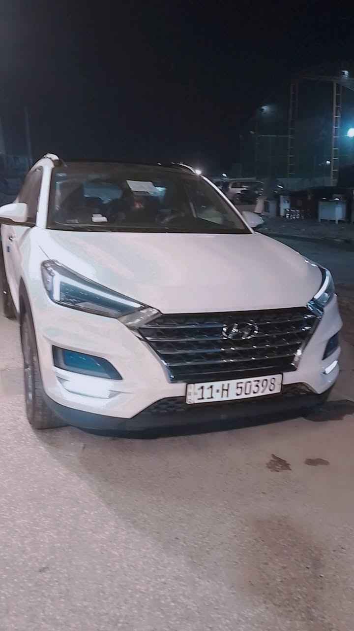 سلام عليكم للبيع توكسان فول موصفات 2020 سياره جديده ماشيه 75 عنوانها الزعفرانيه سعرها 210 ورقه رقم الهاتف ***********
