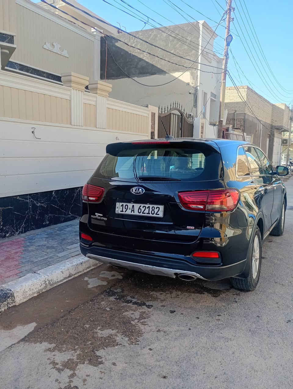 السلام عليكم
سورنتو 19 أمريكي  مكينه 2400
7راكب كاميرا حساسات 
ماشيه 165
تبريد ثلج 
حداديه تخم تاير 
السعر 150 وبيه مجال 
المكان كربلاء المقدسة 
للاستفسار 
***********
