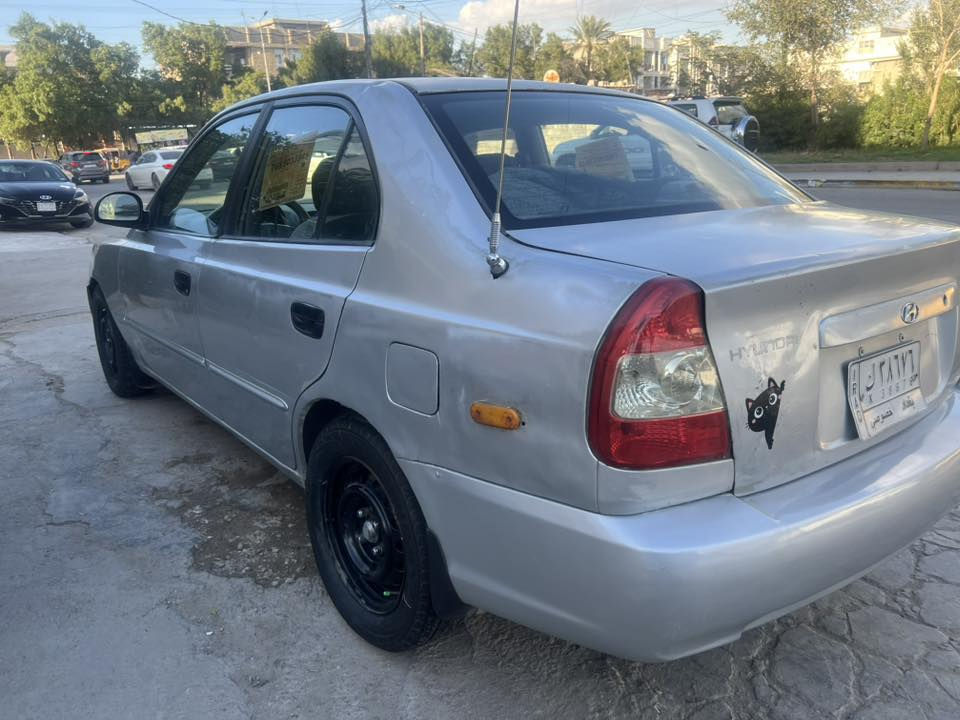 السلام عليكم اكسنت موديل ٢٠٠١ للبيع او امراوس السياره مكفوله من الضربه والصبغ ماعدا هلال الجاملغ الخلفي كير ومكينه مكفولات صدر حلو كهربائيات كلها شغاله مكان بغداد الحريه للاتصال ***********
