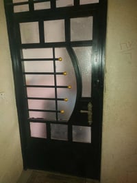 شقه للايجار تقع في الاعظميه شارع عمر قرب مسجد احمد ياسين طابق ثاني تحت...