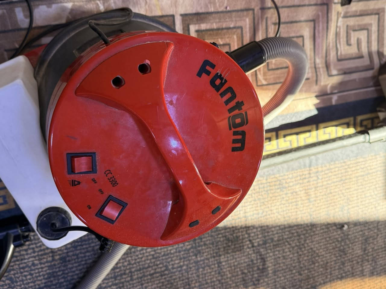 مكناسه كهربائية للبيع شرط الشغل مآبي اي عيب 30الف ***********
