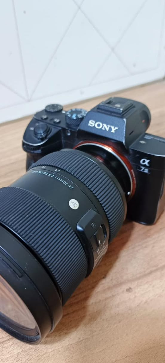 كاميرا سوني a7lll مع عدسه 24-70 نضافة البدي 70‎%‎ نضافة السنسر 90‎%‎ الشتر مالها اقل ال 15k مستعملها ب الريلز وتصوير الفيديو 
واتساب ***********
