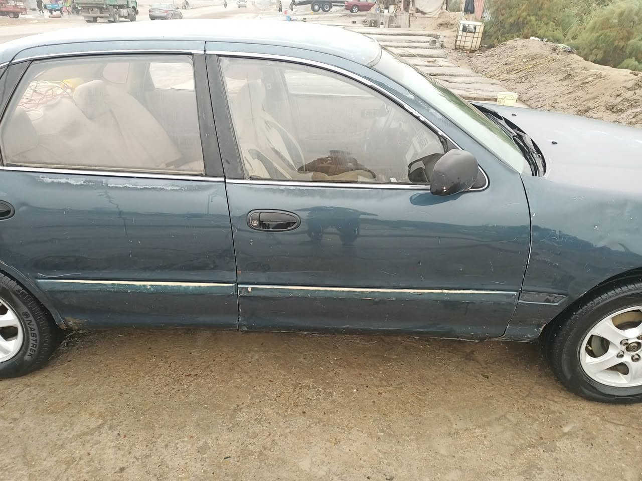 السلام عليكم سيارة إفلوان مديل 1995 البيع سعر 27 وبها مجال ***********
