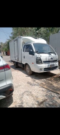 متوفر كيا اليجار براد سائق وبدون سائق فقط بغداد رقم07840211977