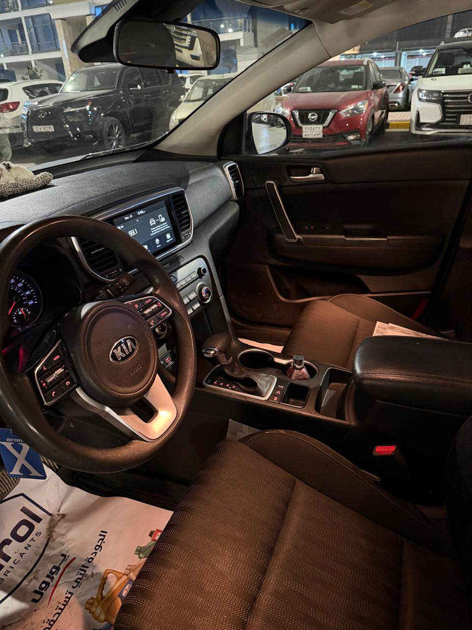 كيا سبورتج 2022 أمريكي كلين تايتل 
السياره بدون صبغ بدون تبديل بدون اي شي كفاله عامه عدا شبر بارد فقط بكل السياره 
اخت الزيرو وجديده كلش ماشيه 38 فقط 
تخم تاير جديد + سيرفز كامل مسويلها 
مكاني المنصور بوابه العراق 
*********** باسمي رقم بغداد 
سعرها 185 ورقه وبيها مجال 
السياره سعرها كلش زين لانها بدون حادث بغداد, العراق
