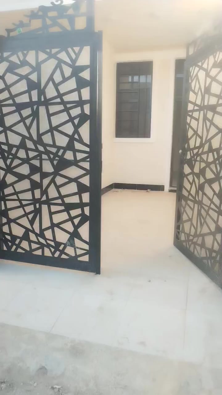 مشتمل للايجار طابق واحد فلوجه حي الشهداء شارع ابو النسور نافد من شارع ابو النسور بدل الإيجار 300غفل ماكو تفاوض الاتصال *********** ***********
