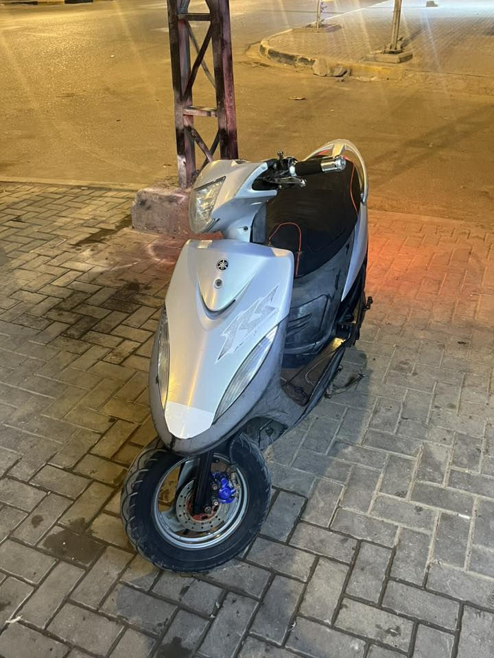 ماكس عدله للبيع كفاله عامه دراجه مامفتوح بيها برغي شرط الفحص دراجة كلها ختم واحد من طول للطول نكره سلف وهندر تايرات جدد كلها جاهزه اشاير سكنات لايت عالي ناصي هورن كله شغال السعر ٧٠٠ وبيها مجال مكاني  المعقل وهذا رقمي ***********
