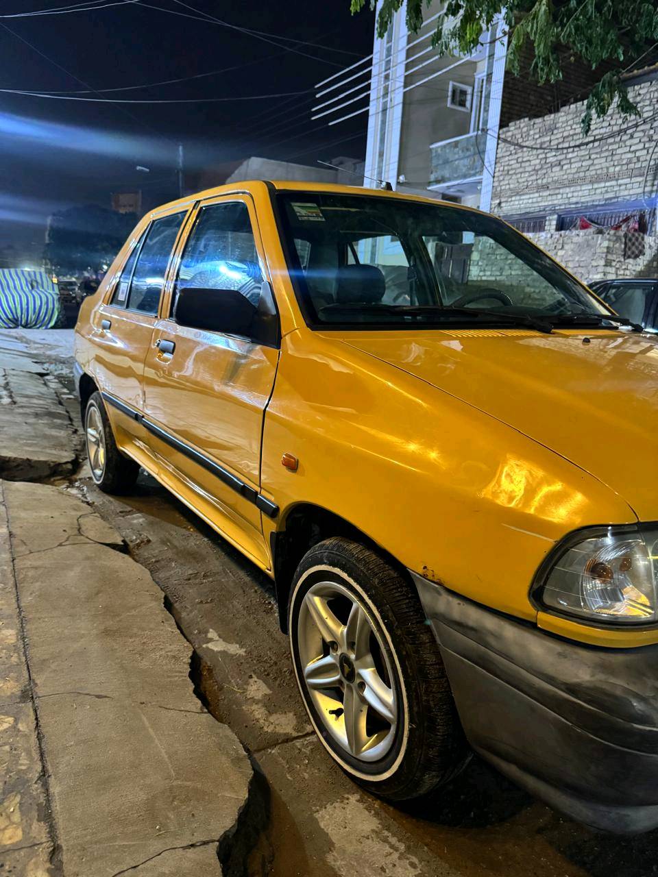 السلام عليكم سايبه 2017 سنويه الحد 2027 سياره خير من الله العنوان بغداد حي اور سنويه بأسمي وبيها مجال للطيبين 