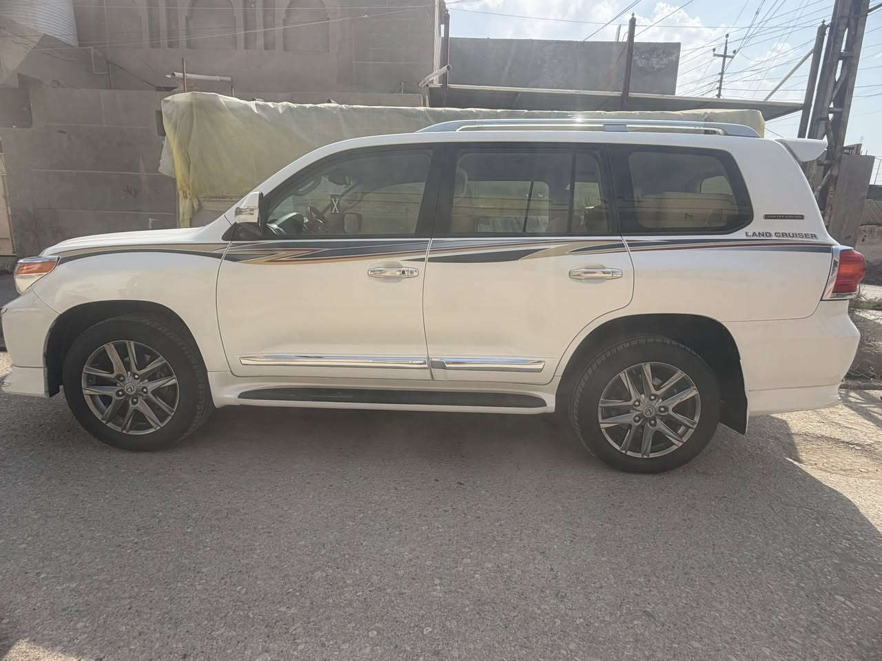 السلام عليكم لاندكروز جكسارة  بريم اصل 2015 ماشيه 185 مكفولة كفالة عامه من صبغ وتبديل السيارة باسمي ترهم بيع او مراوس بالكزز 16.17.18 او جكسارة 21.22.23.24.25. السعر 410


**إذا كنت صاحب هذا الإعلان وتريد حذفه لأي سبب، رجاءا أرسل رسالة إلى الدعم الفني**