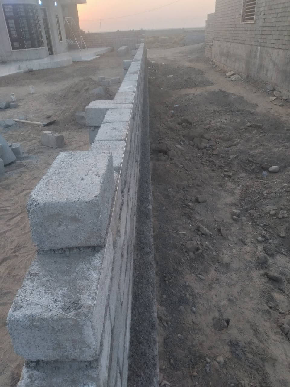 السلام عليكم بعد التوكل على الله
١_كادر بناء درجة اولى

٢_كادر لبخ درجة اولى 

٣_كادر نجاره درجة اولى 

٤_صب خباطه ويدوي 

٥_ حفاره قصاطل وحفر الگاع القويه والبلان

٦_ بالمعدات جك همرات 

٧-تسيس مجاري كهرباء 

اخذ كافه المقاولات واعمال البناء تاخذ شقله جاهزه 

عليك بس تباوع ... وحياكم الله 

للإستفسار/

سيف الطائي /***********

هيثم الجميلي /***********
