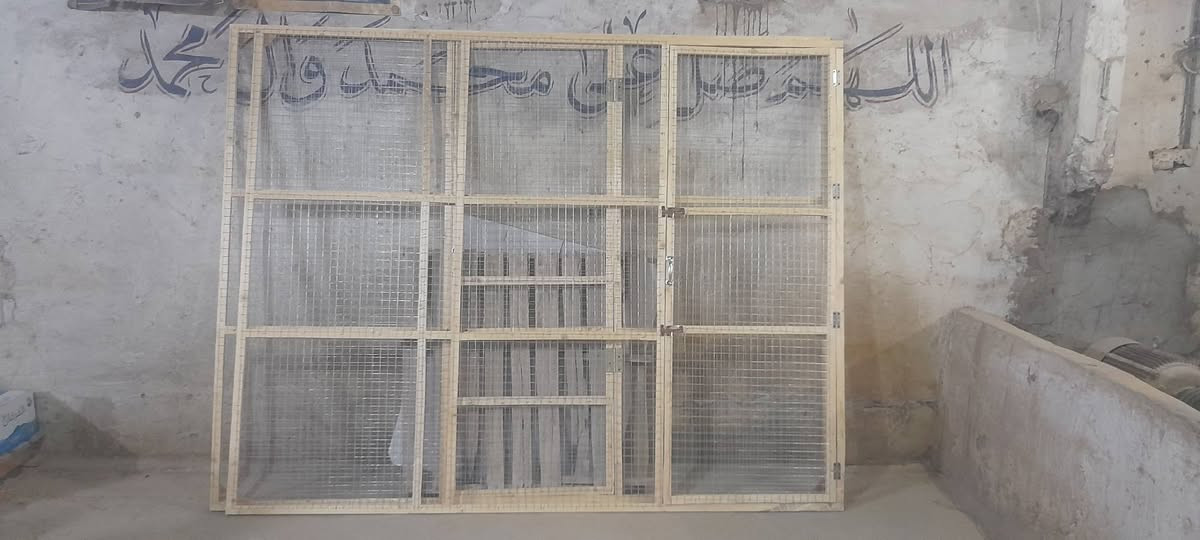 واجهيات 2
وحده ارتفاع متر و95 وعرض مترين ونص

والثانيه ارتفاع متر و95 وعرض مترين و44 

اليريدهن يدخل خاص او يتصل ع رقم شغل درجه اولى مامستخدمات رقمي *********** مكاني نجف كوفه توصيل ماعندي
