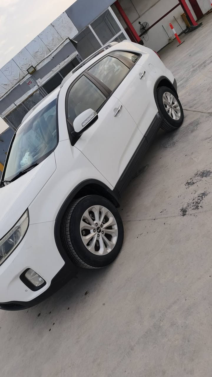 سورنتو خليجي موديل ٢٠١٤  
مكفوله من الصبغ والتبديل 
رقم واسط ماشيه ١٨٤ الف 
٤ سلندر محرك ٢٤٠٠ 
كير محرك تبريد حداديه خير من الله 
السعر 170$ وببه مجال 
للاستفسار الاتصال عل الرقم ***********
