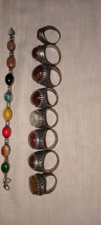 البيع خواتم وخرز  وسبح  وسوارات فضه عيار925شاكرات رقم صاحب الاغراض 077...