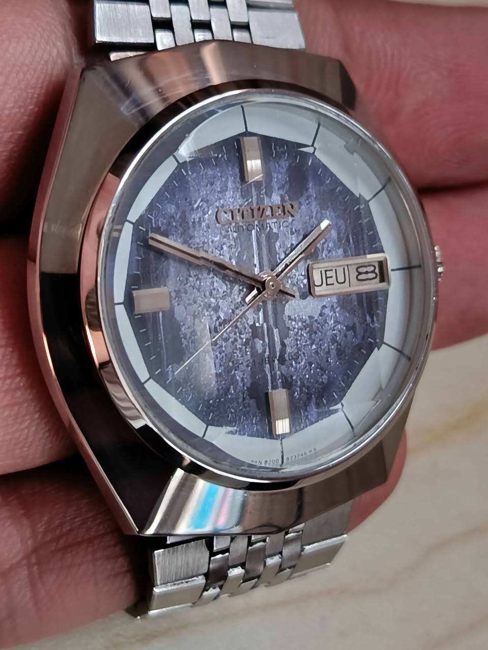 نوادر السيتيزن الاوتوماتيك
٢١ حجر
مينا رخامية مع زجاج بلوري مضلع
٣٨ ملم
بلادي بالكامل 
نظافة ممتازة جدا 
١٣٠ الف بغداد, العراق


**إذا كنت صاحب هذا الإعلان وتريد حذفه لأي سبب، رجاءا أرسل رسالة إلى الدعم الفني**