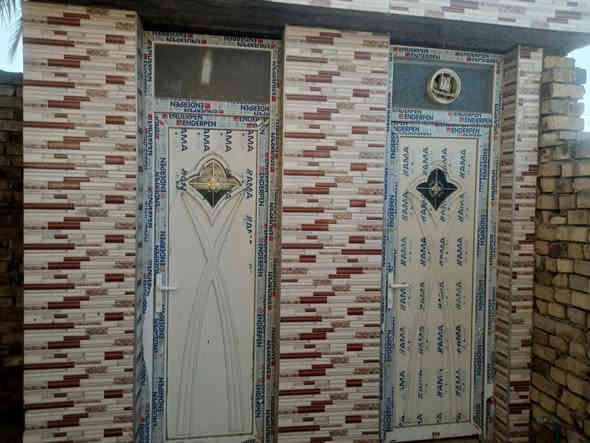 بيت للبيع 

مساحة ١٠٠م

يحتوي على

 _استقبال

 _صاله

_غرفه طابق اول

 _غرفه طابق ثاني

_ومجمع صحيات داخليه وخارجية 

العنوان  /الحمزة الغربي _الحي العسكري شارع المستوصف  _نهاية شارع حسينية الزهراء 

السعر  ٦٠ وبي مجال 

للاستفسار والاتصال 
***********
