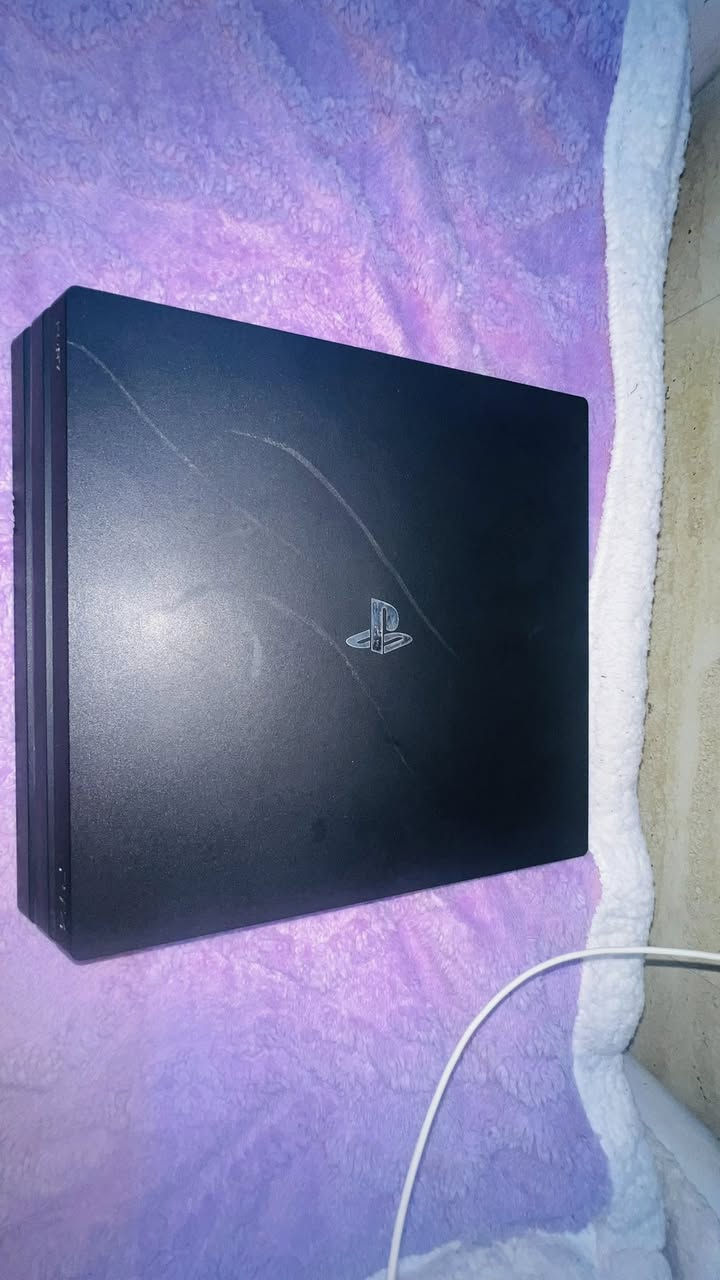 اللهم صلي على محمد وال محمد ) سلام عليكم بلي 4 برو واحد تيرا للبيع بييع فقط مهكر نظام 12 السعر 275   العنوان مدينه الصدر للاستفسار 

***********
