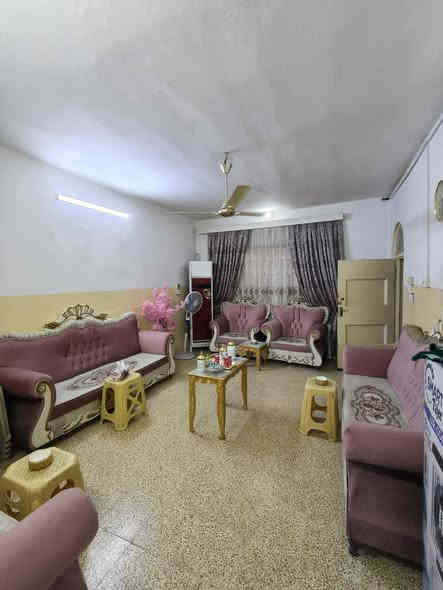 ♦️للبيـــع  .. للبيـــع 
♦️ دار للبيـــع / حي الامن  قريب من جامع اليمامة   .
♦️ المساحه 180 متر 
♦️ الأبعاد ( 9 * 20 )  شروق
♦️ #شارع_تبلبط_12_متر 
♦️ طابقين 
♦️ ط١ / كراج كبير  وحديقه ومطبخ وهول واستقبال وغرفتين نوم وصحيات مع درج داخلي وخارجي  .
♦️ط٢ /  مطبخ سيراميك وغرفتين نوم وهول وصحيات ومخزن وبيتونة السطح كاشي .
♦️ سند طابو الزهور مكاتبة مع #الشرعي مباشر   .
♦️ السعر / #اكتب_تم
♦️للاستفسار الاتصال على 
♦️ ***********
‏♦️ ‪***********‬‏
♦️ *********** 
#مكتب_عامر_الوكيل_للعقار
