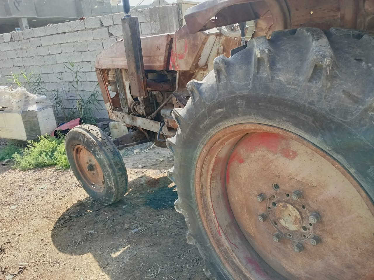 للبيع عنتر 80بدون جاهزه من كلشي بس الكلج بي ظعف المكان اليوسفيه ناحيه القصر ‏‪***********‬‏

