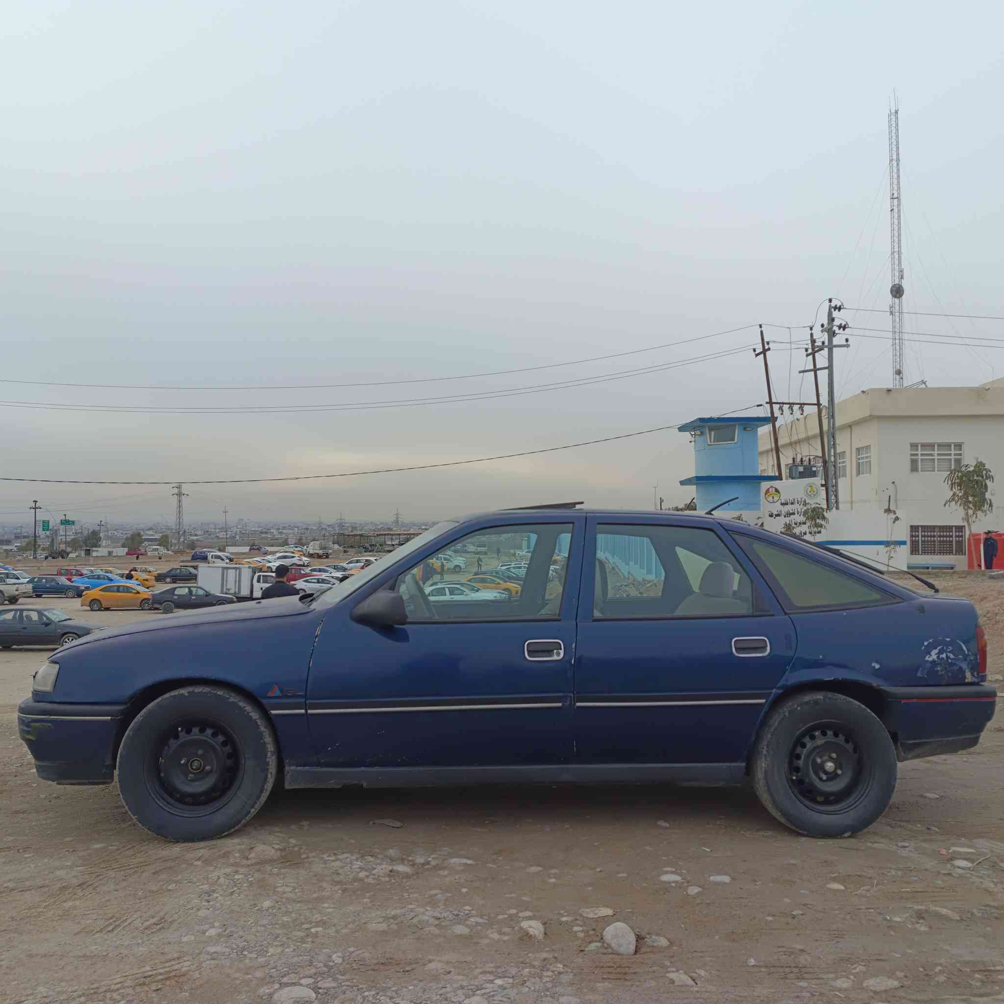 سلام عليكم اوبل فيكترا موديل 1992
رقم سنوية جديد باسمي لحد 2028 دفتر بنزين موجود
كير . محرك . صدر . كهربائيات . كلها . شغال برغي نقص مابي
الضرر بها بجم الامامي
سعر 32 مجال قليل
رقم ***********"
