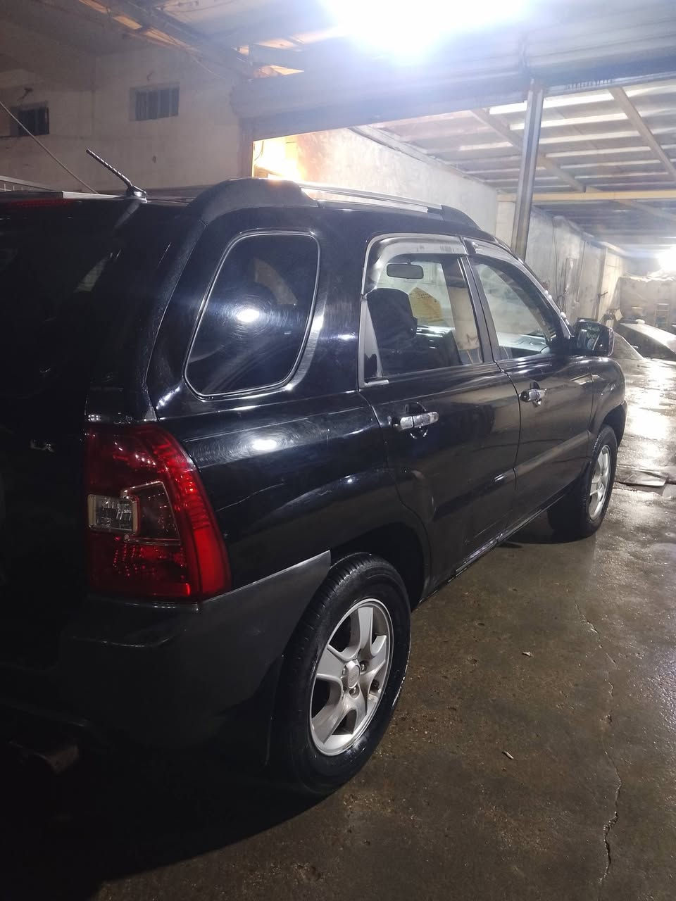 لسلام عليكم
سبورتج 2006 وارد أمريكي السياره خير من الله كير ومكينه مكفولات بيهة جملغ اليسار مبدل 
وبيهة باب مصبوغ اليسار 
رقم التلفون *********** 
العنوان الدورة ابو دشير 
سعر 80 وبيهة مجال بسيط
