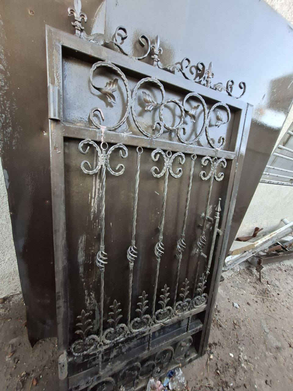 السلام عليكم
باب حديد سلايد بطول إجمالي  cm264 عرض cm170 ارتفاع مع + دنك حديد + وسقاطة +   وجدار حديد بطول اكثر من  300cm وارتفع 170cm  
سعر 200 الف قفل


**إذا كنت صاحب هذا الإعلان وتريد حذفه لأي سبب، رجاءا أرسل رسالة إلى الدعم الفني**