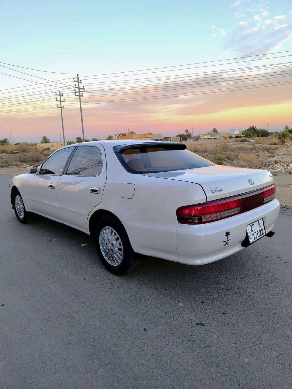 السلام عليكم كرسته للبيع موديل 95 سياره مكفوله من الكص ونقل جثه العيب شرعي وضربه وصبق العام محرك وكير ونجي جديد حداديه جديده تخم تاير  رقم ذي قار دولي بسمي مشروع وطني سنويه 2031 سياره مال جناي رقم الهاتف *********** مكان ناصريه
