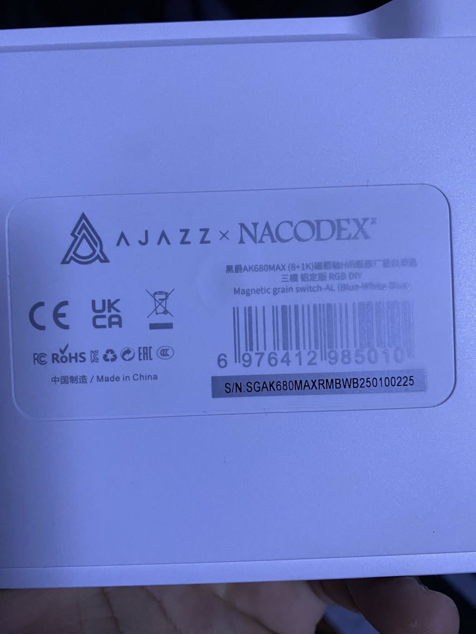 السلام عليكم
حبايب كيبورد اجاز ak680 max wireless 
هم مغناطيسي وهم وايرلس
جديد غير مستعمل 
سعره 50 الف
متوفر توصيل🌹


**إذا كنت صاحب هذا الإعلان وتريد حذفه لأي سبب، رجاءا أرسل رسالة إلى الدعم الفني**