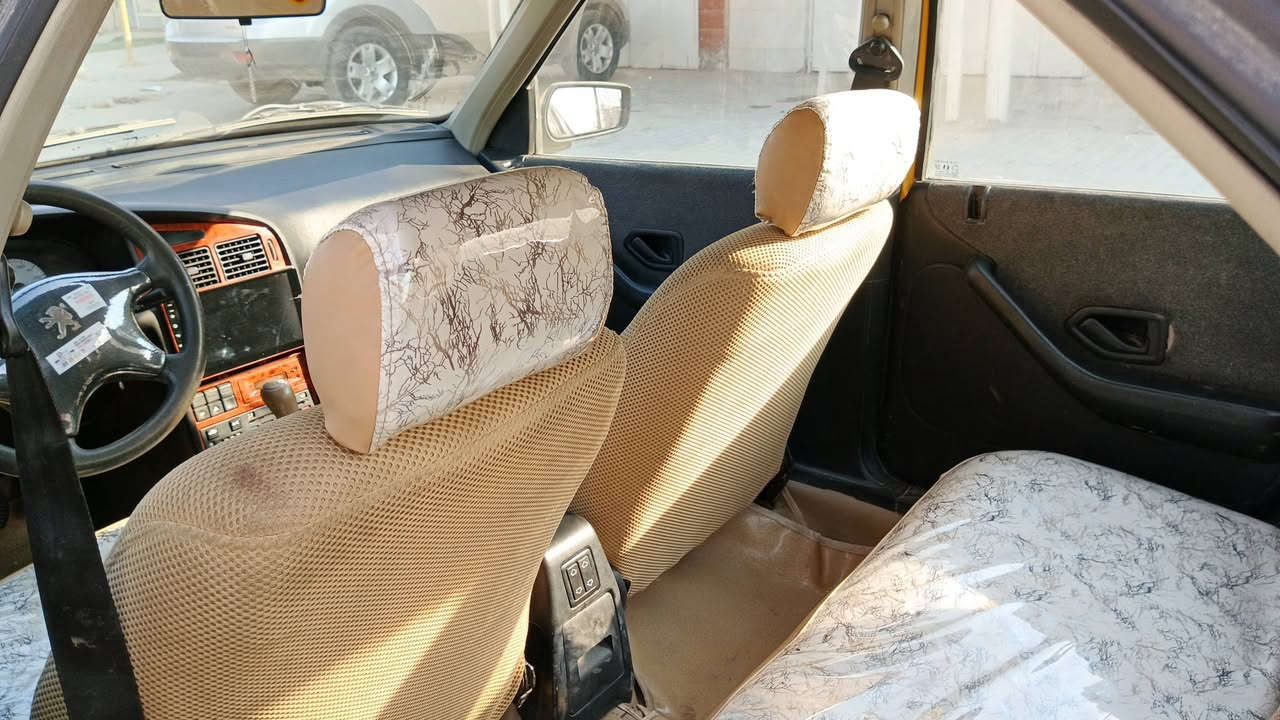 السلام عليكم بارص 11سيارة بلادية مكفولة مع السونار مصفرة هيئة وغرامات رقم جديد ماشية 120حقيقي 
مراوس حسب القناعة بغداد الحسينية ***********واتساب
