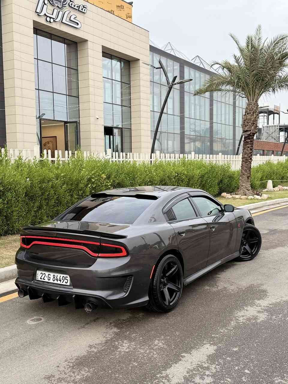 🚗 جارجر 2021 SXT للبيع
📍 المكان: بغداد – الدورة
📞 ***********
🔢 رقم أربيل الجديد تحويل وكاله ثاني يوم 
السعر 207
⸻
 • صبغ جاملغ امامي بس
 الشواصي واللغود والدواخل كله سليم
⸻
🔹 المواصفات:
 • كير ومكينة كفالة
 • شاشة
 • كشنات كهرباء
 • لايت زينون
 • ويل 20
كت تحديث
 • قماره روز رايز
 • إنارة محيطية متغيرة
 • اكزوز صوت حلو على الريموت
 • ويل نجمة أصلي 

⸻
السيارة مرتبة وجاهزة، ما بيها أي نقص
ولا كلوب سيرفس
صدر حداديه تراي زيرو
⸻
💰 السعر: 207 ومجال بسيط
❗ ماتعامل بالتلفون، الشراي يجي ويشوف ويتدلل
***********
