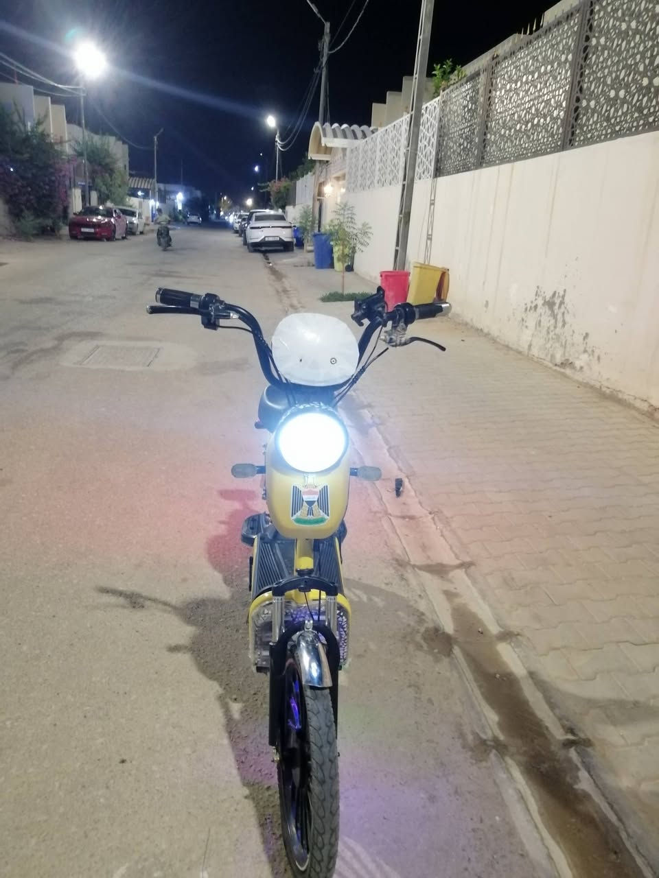 السلام عليكم
دراجه شحن للبيع 
حجم 20 
نضافه فول 
بيهه خلل بصيط النمرة الرابعه تكطع 
المواصفات 
بصمه تشغيل عن بعد 🔑
اربع سرعة  💯
6 بطاريات دبل 
السرعه 65حقيقي ⚡
عقل رياضي ✅
دبل اشاره 
لايت امامي وخلفي 
حساسات عند السرقه 👉 
السعر 350  وبي مجال 
للاستفسار عبر الصفحة 👍
المكان النجف الاشرف


**إذا كنت صاحب هذا الإعلان وتريد حذفه لأي سبب، رجاءا أرسل رسالة إلى الدعم الفني**