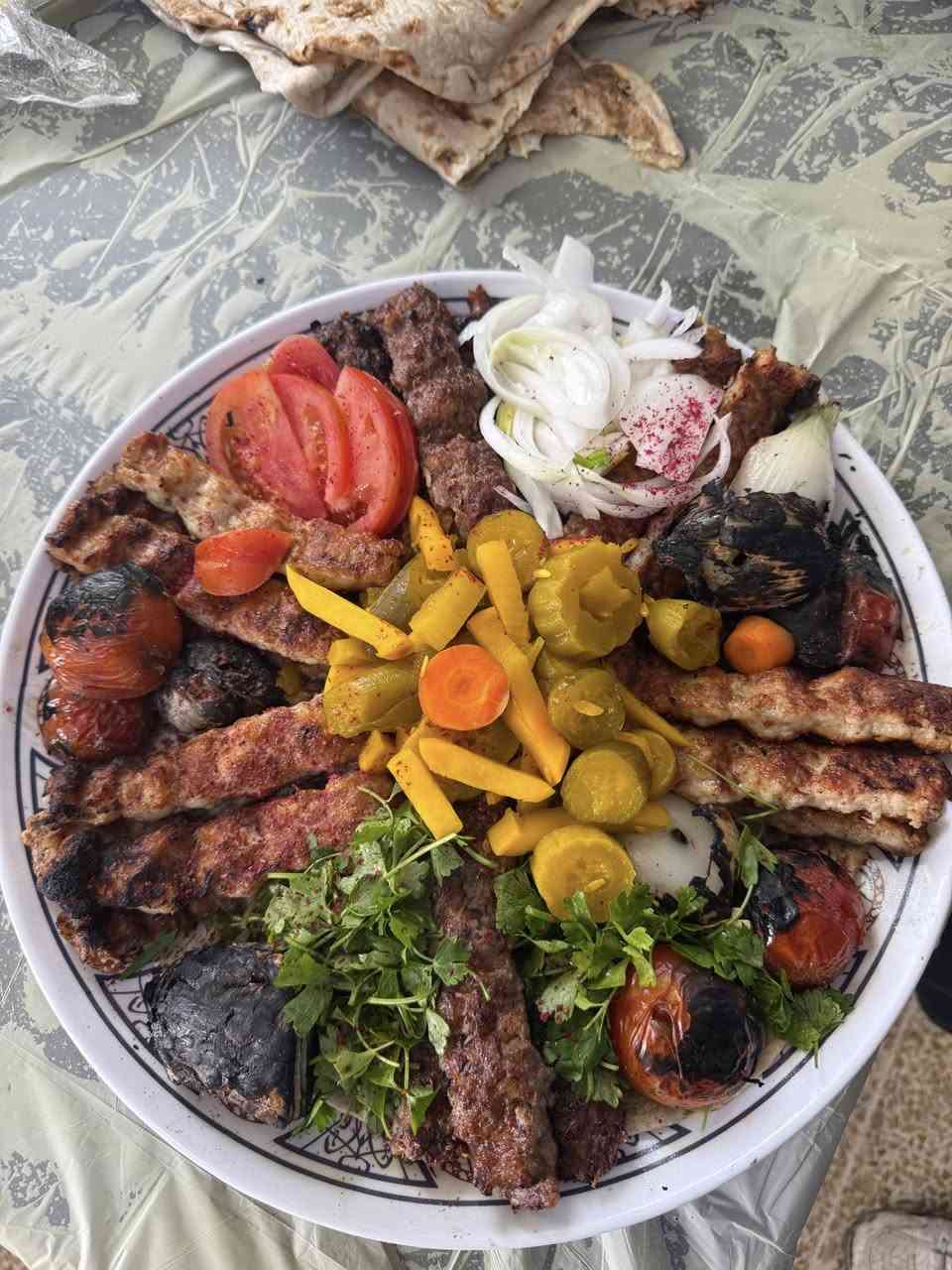 وقت العمل من الساعه 9 صباحاً الى 12 مساءً

ويه كل دجاجتين سفري 4 شيش كباب 

مجاني عرض لمدة 10 ايام

دجاج محشي ويه تمن ومرك فاصوليه وشوربه عدس وصوص ومقبلات كامل وخبز ب 10 الف فقط  

دجاج فحم ويه تمن ومرك ومقبلات وخبز ب 10 الف 

مرك فاصوليه عدس تمن نفرات نفر  2000

مشاوي 

كيلو كباب دجاج 16 شيش ب 7 الف

كيلو كباب لحم 12 شيش ب 18 الف

تكه لحم شيش 2000 

كباب لحم شيش 2000

معلاك شيش 2000

تكه دجاج 1500 

اجنحة شيش 2000

جلاوي شيش 2000

التوصيل مجاني داخل القضاء

يوجد مقبلات كامل الاصناف

***********

***********
