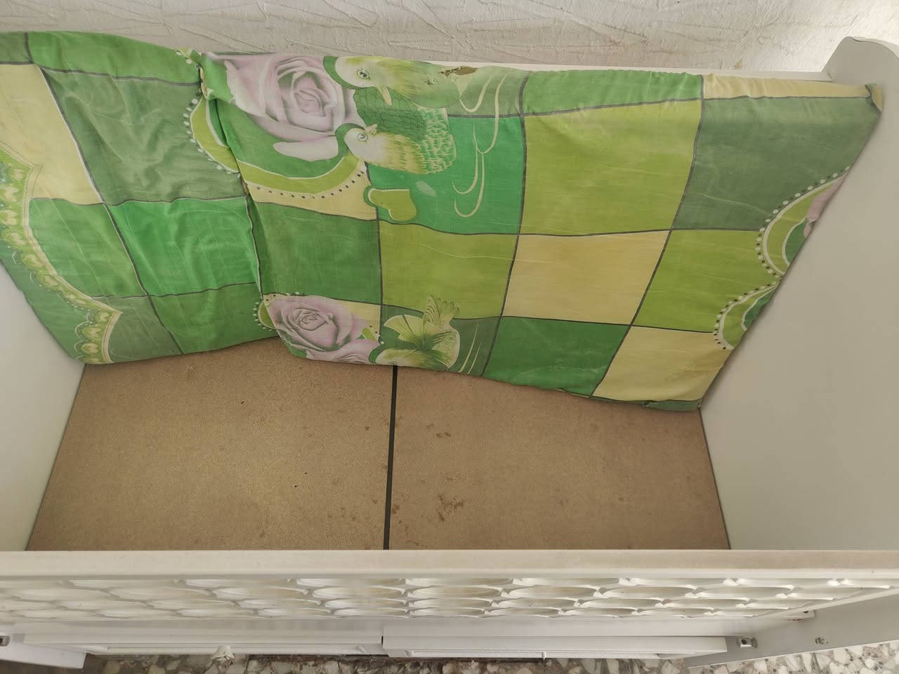 السلام عليكم
للبيع نظيفه جدا
سعـر 50 وبيهه مجال مع الدوشك
كراده داخل فرع بنايه هيلاهوب


**إذا كنت صاحب هذا الإعلان وتريد حذفه لأي سبب، رجاءا أرسل رسالة إلى الدعم الفني**