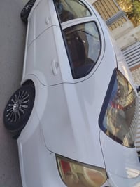 افيو 2010 خليجي رقم بغداد سنويه لحد 2028 تبريد شغال السعر 64 وبيها مجا...