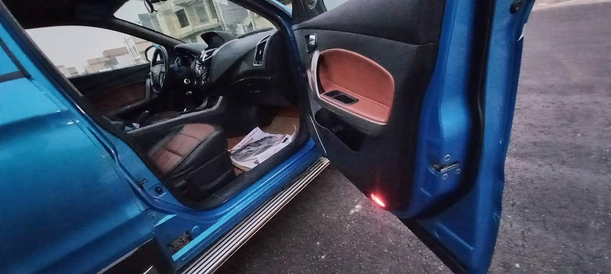 سيارة مكفولة وجاهزه من كلشي كير ومحرك وحداديه كله نضيف سيارة ما متعوبة ع وضع الشركة سيارة فول كامرات وحساسات 360 درجه كامرات مري وهواي بيها بعد مواصفات السيارة خير من الله السيارة رقم دولي
الرقم *********** 
العنوان كربلاء المقدسة
