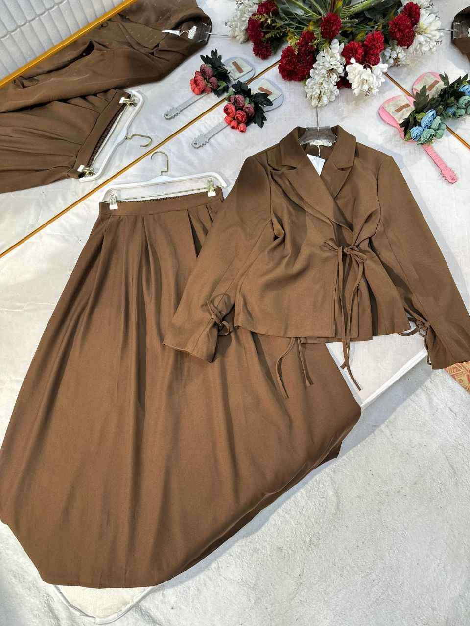 ووصل الجمال وترند 
تنورة قطعتين/فستان وسترة  خامة إيروبين إيطالي

قياسات  من 38 _ 48

سعر حسب الموديل

توصيل5 الاف بغداد, العراق


**إذا كنت صاحب هذا الإعلان وتريد حذفه لأي سبب، رجاءا أرسل رسالة إلى الدعم الفني**