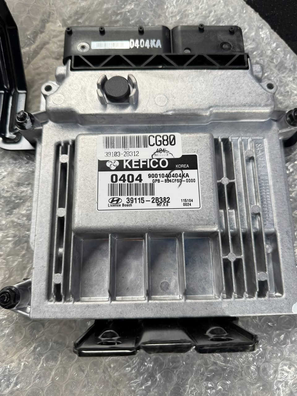 سلام عليكم يوجد عقل كوري كير عاادي جديد وكاله ماامستعمل جمله فقط  سعر 50الف عراقي ***********
