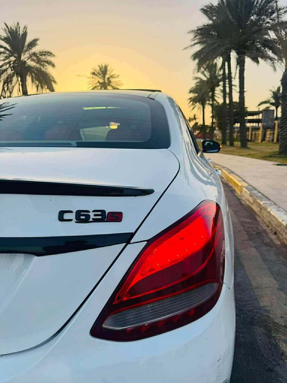 ‏بسم الله الرحمن الرحيم 

Mercedes Benz C300 2016 

للبيع او مراوس🔥🔥

‏ سيارة فولل فول مواسافات معروف ￼ كير محرك بشرط ما مفتوح سيارة جاهز بدون نواقس 

مكان اربيل ***********￼ أربيل, العراق
