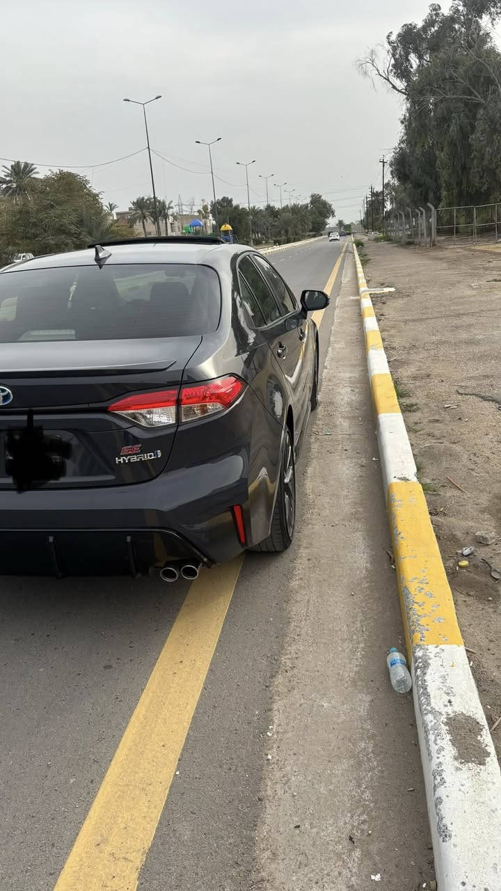 للبيع تويوتا كورولا 2024 هايبرد SE فول مواصفات
وارد امريكي
الممشى: 32 ألف ميل
اللون: اسمنتي غامق ✨

🚗 سيارة نظيفة جداً وناعمة بالمشي
⛽ اقتصادية بشكل ممتاز (هايبرد)
✅ استخدام شخصي

الهيكل:
🔧 جاملغات أمامية مبدّلة ومصبوغه
🎨 نصف بنيد صبغ
🎨 حافة باب السكن صبغ
(العمل مرتب ومضبوط بدون ملاحظات)
💯 السيارة ما تحتاج شي
175 ورقة
عنوان بغداد 
رقم ***********
