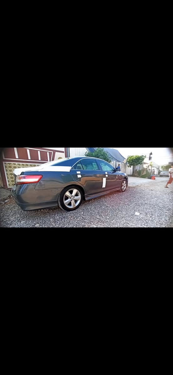 تۆیۆتا کامری نەوتی مۆدێل 2011 Le کراوە بەسپۆرت 
کامل بۆیاخە سەیارەکە سەنەوی ڕەقەمی تا 2030 بەناوی خۆمەوەیە گێڕو مەکینە بێ عەیب نەکراوەتەوە تەقەو ڕەقەی بەشەرت تەبرید بەشەرت 
سعری 77 وەرەقەو معامەلە
شوێن { ڕزگاری کەلار }
***********

كامري 2011لةون نفطي   Leمةصبوغ عام سةنويةورةقم جديد2030
سةيارةبسمي گير محرك تةبريد بشرت سةعر77بيهة مةجال
مكان رزگاري /کةلار
رةقم موبايل/*********** كالار, السليمانية
