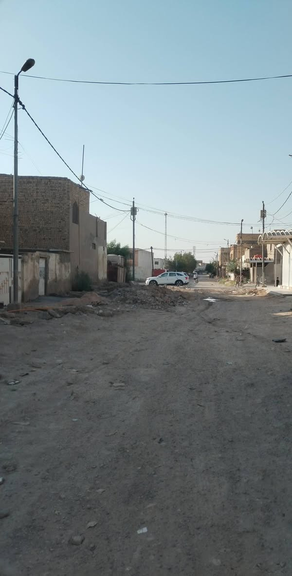 السلام عليكم
دار للبيع مساحة 200 م بناء قديم نبيع اعتبار قطعه

منطقة (حي الوحدة ٣) شارع منجه العلويه 

قرب مدسة الوحده العربيه 

منطقة كاملة الخدمات فقط شارع تبليط قديم 

عرض الشارع ١٥ م

السعر ١٣٠ وبي مجال قليل 

للأستفسار: *********** واتساب 

ملاحظه الاتصال على صاحب الرقم اني مكلف بلنشر
