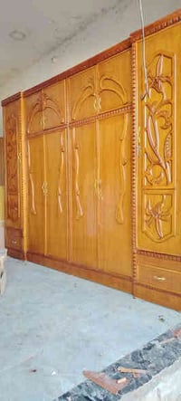 غرفة للبيع ٦ابواب ملحق صاج داخل وخارج حتى الضهر صاج غرفة نظيفة السعر ٦...