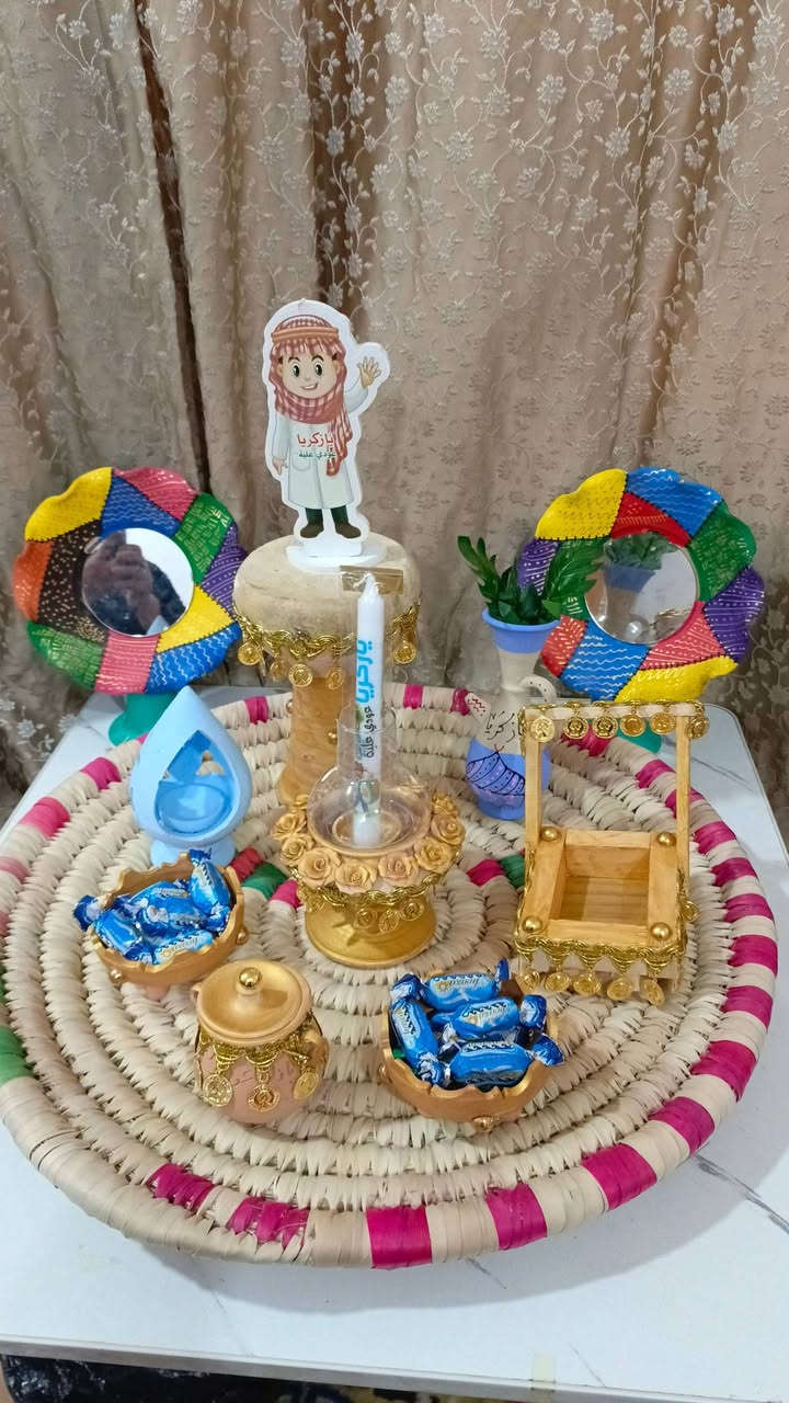 تجهيزات متجر وردة البيضاء يازكريا عودي عليه تشكيلات وانواع مختلفه حسب طلب يوجد توصيل جميع بغداد محافظات يتم حجز واتساب ***********
