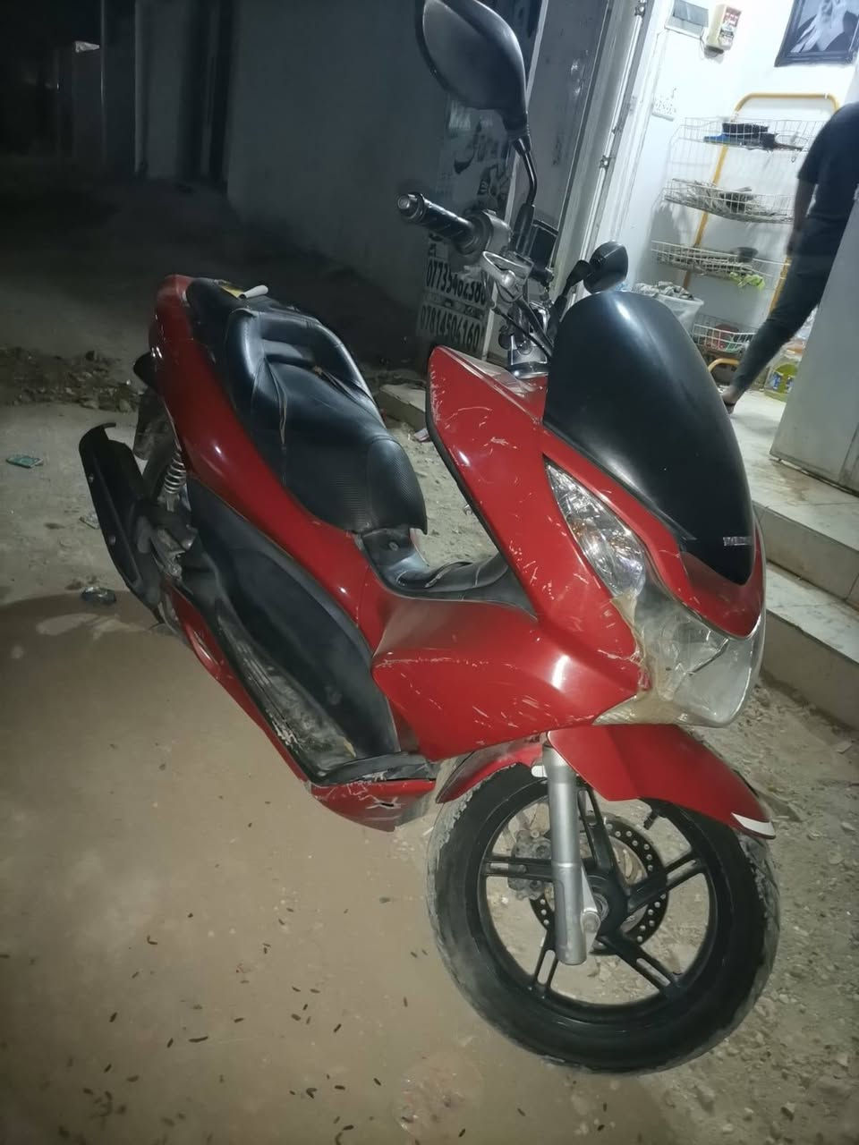PCX مكفوله فقط كفرات مشخطهالسعر واحد 100 بيه مجال ***********
