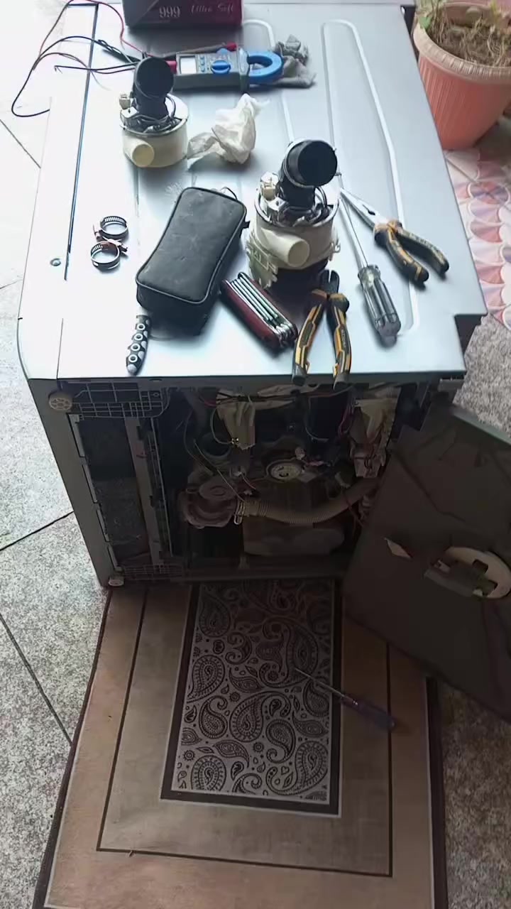 الورشه الهندسيه صيانه غسالات الفول اوتوماتيك صيانه موقعيه ***********
***********
