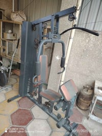 أجهزة رياضية استعمال قليل مكان شهداء البياع التواصل 07810180663 بي وات...